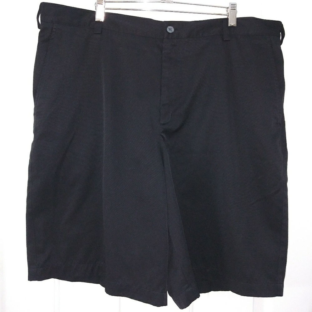 Nike men's black shorts size 40